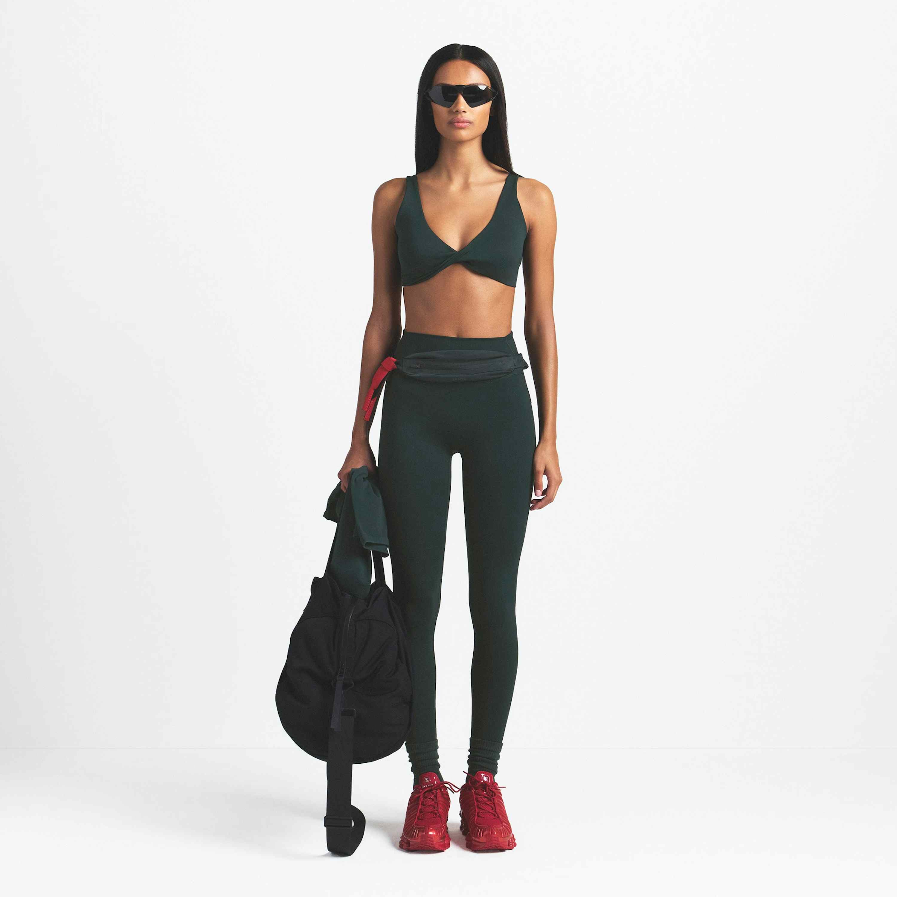 TWIST-FRONT BRA
