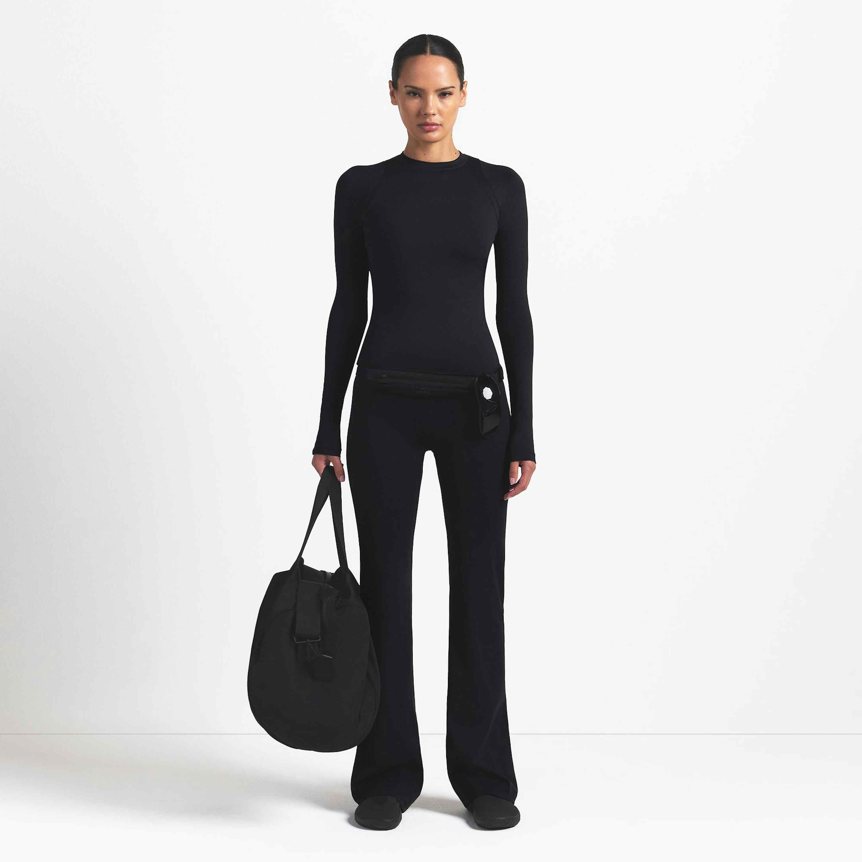LONG SLEEVE CREW NECK TOP